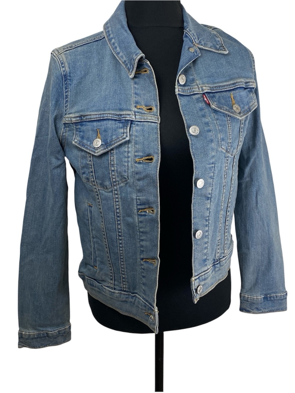 Levi's Blue Classic Denim Jacket - Women - trucker Jacket S NWT